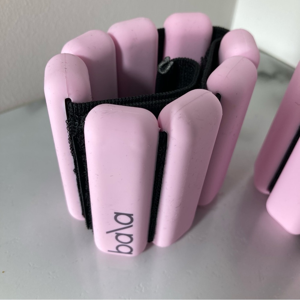 Bala Pink Wearable Ankle & Wrist Weights with Black Mesh Pouch Original Release - Picture 4 of 8